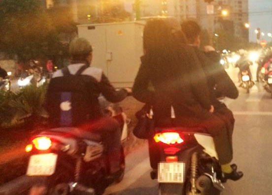 Dau tran mac canh phuc kep 3 tren xe SH hinh anh