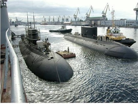 Ngay 28/12 ha thuy tau ngam Khanh Hoa hinh anh