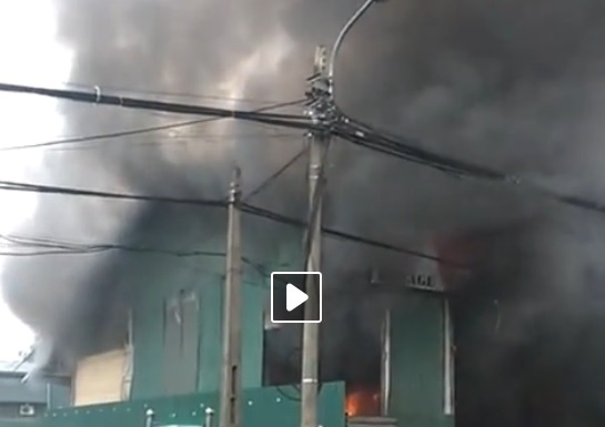 Chay gara, 5 oto duoc cuu thoat hinh anh