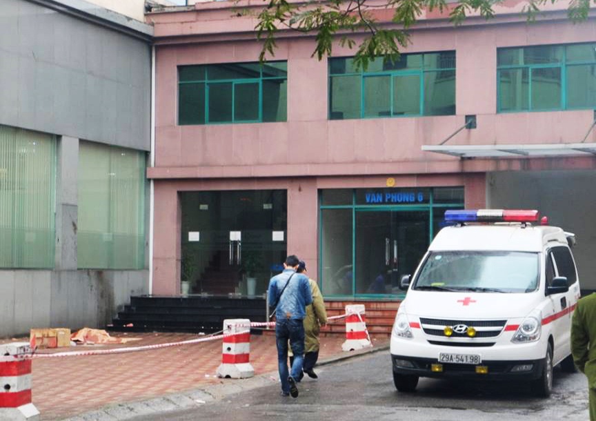 Nguoi nuoc ngoai roi tu tang 14 tu vong hinh anh