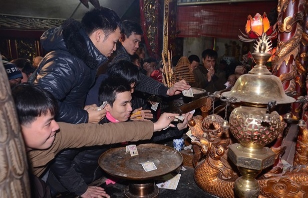 ​Bi kich tin nguong cua nguoi Viet hinh anh