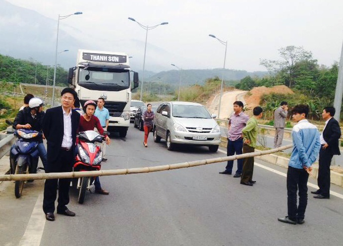 Dan tiep tuc chan cao toc dai nhat Viet Nam hinh anh