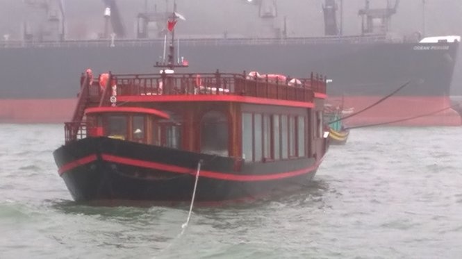 7 thuyen vien tau khach Hoang De gap nan tren bien hinh anh