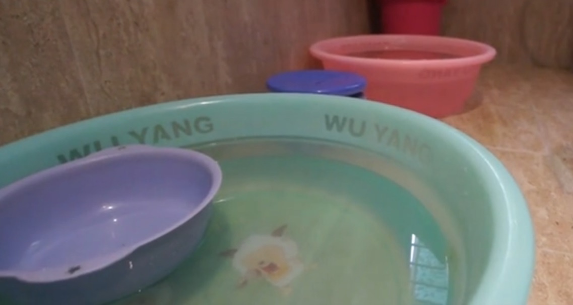 1.200 nguoi khat nuoc sach o khu chung cu cao cap hinh anh