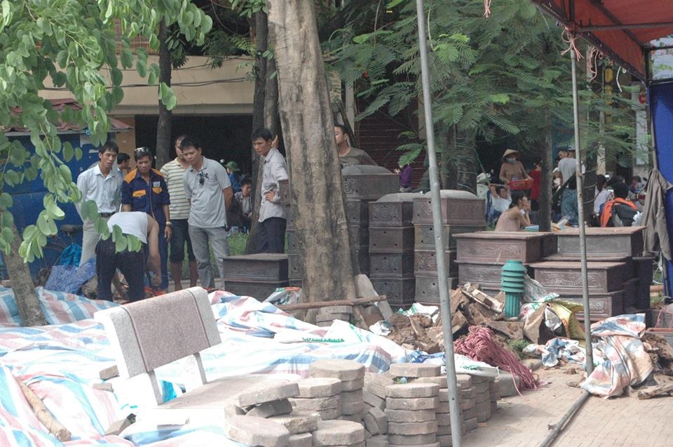 Gan 200 bo hai cot gan cong truong dai hoc hinh anh