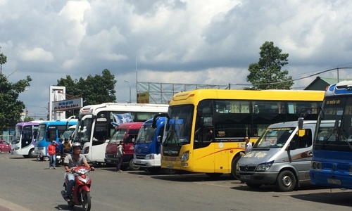 Loan thu phi tai cac ben: Nha xe keu troi hinh anh