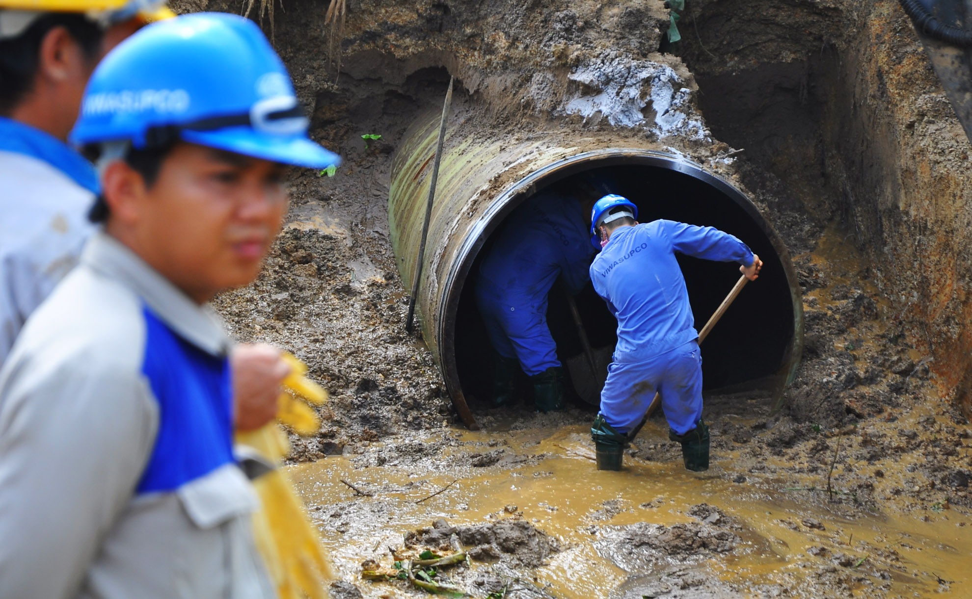 Thay 22 m ong nuoc, 70.000 ho dan khon don hinh anh
