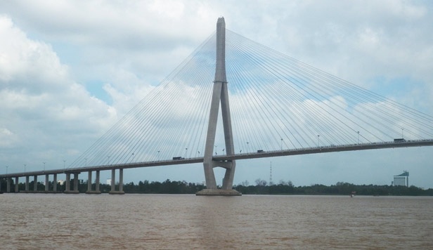 Chuyen it biet sau su co sap cau Can Tho hinh anh