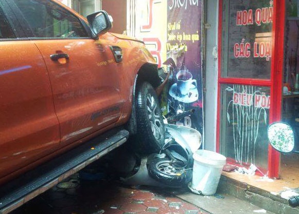 Ford Ranger de nat Spacy, hang chuc nguoi thao chay hinh anh