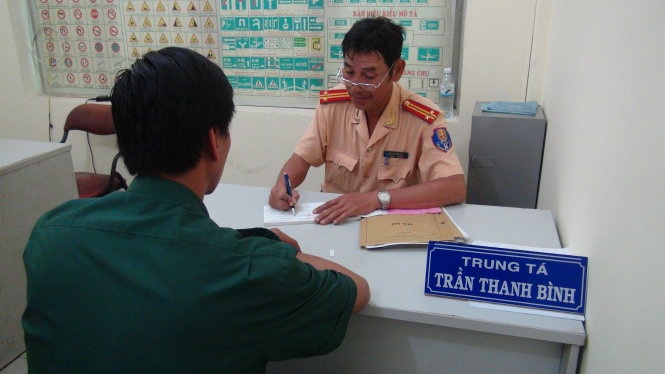 Tam giu tai xe xe khach Phuong Trang gay tai nan hinh anh