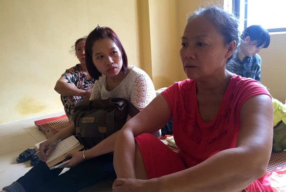 Nan nhan vu sap biet thu mat ngu vi ganh nang muu sinh hinh anh