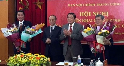 Hai Bi thu tinh lam Pho Ban Noi chinh Trung uong hinh anh