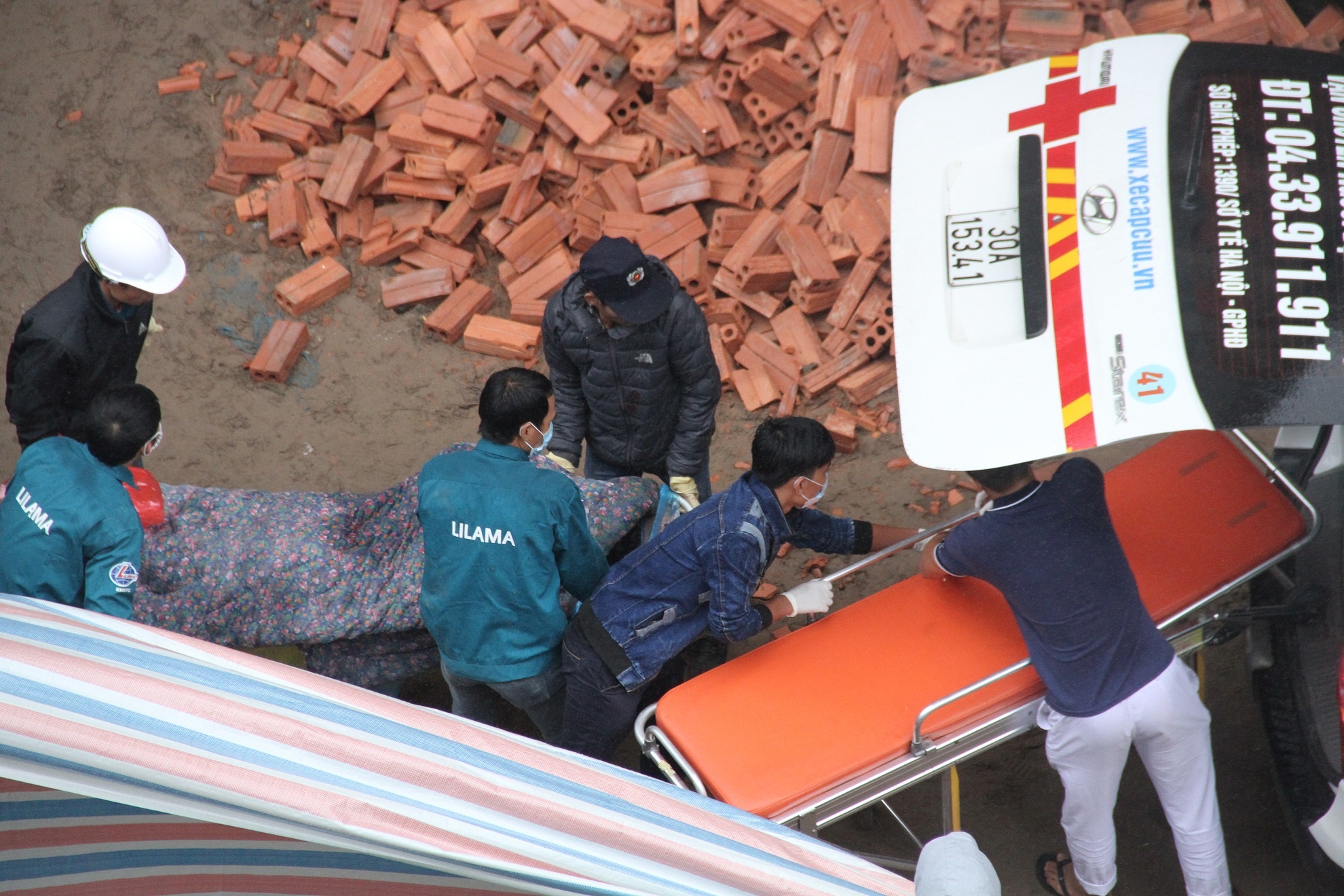 Nan nhan thu 3 vu sap van thang tu vong hinh anh