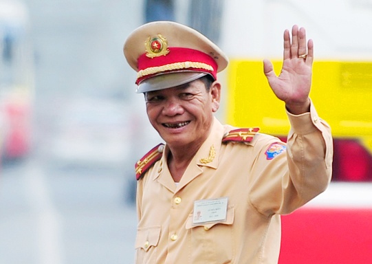 'Canh sat ung xu dung muc dan moi phuc' hinh anh