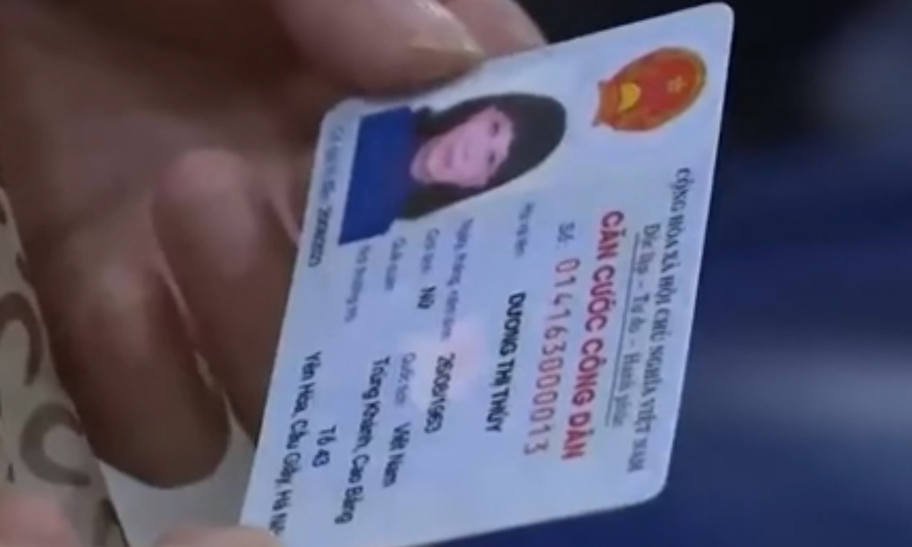 Ngay dau cap tra the can cuoc cong dan o Ha Noi hinh anh