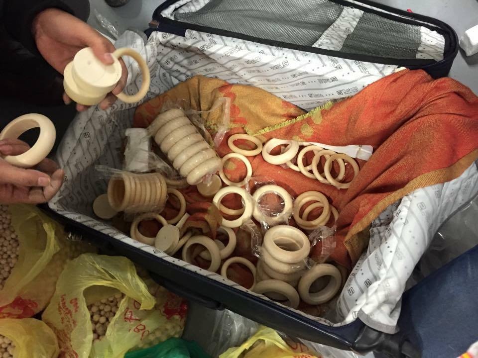 Bat 180 kg nga voi chau Phi tai san bay Noi Bai hinh anh