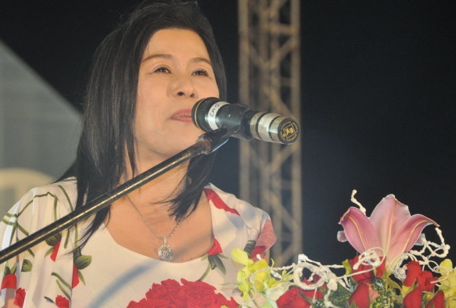 Thi the doanh nhan Ha Linh se ve nuoc ngay 26 Tet hinh anh
