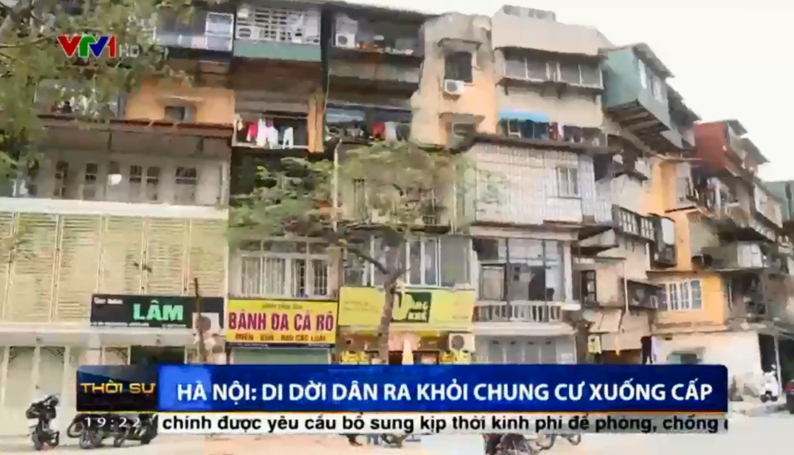 Di doi nguoi dan khoi chung cu xuong cap o Ha Noi hinh anh