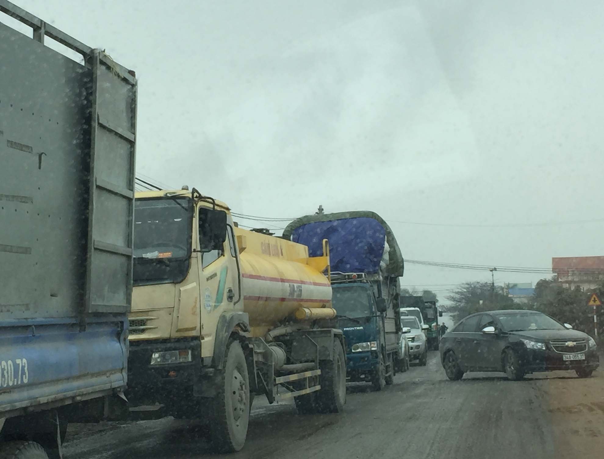 Tau dam vo dam cau anh 6