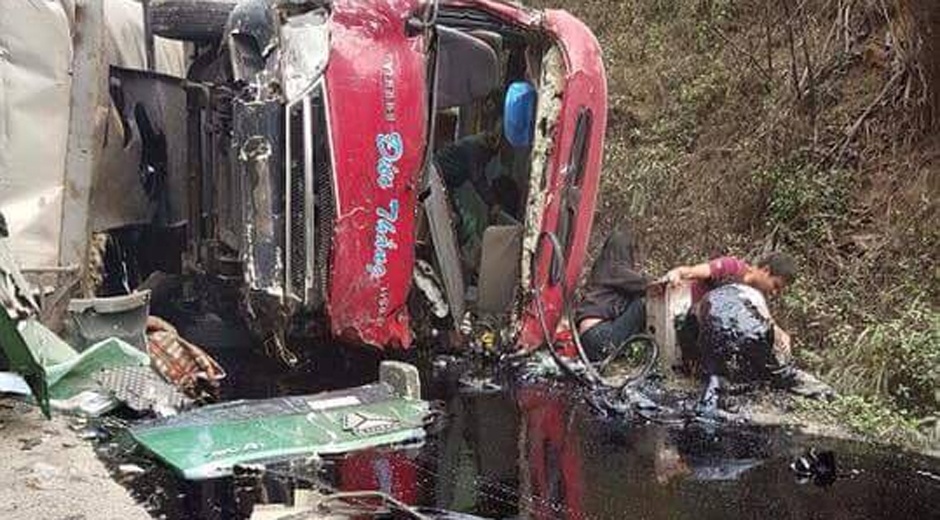 Nhua duong nong chay phu kin nan nhan hinh anh