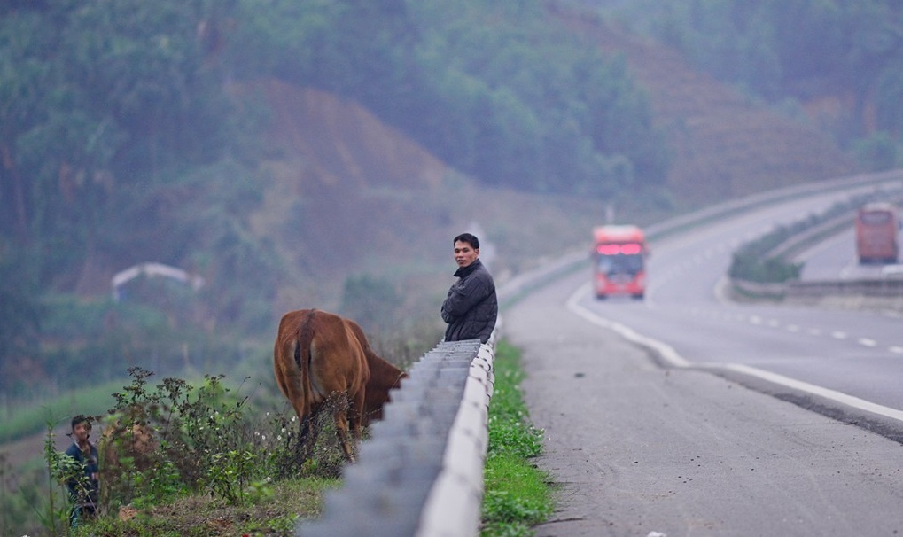 Han chuc lan dan van pha rao bang cao toc hinh anh