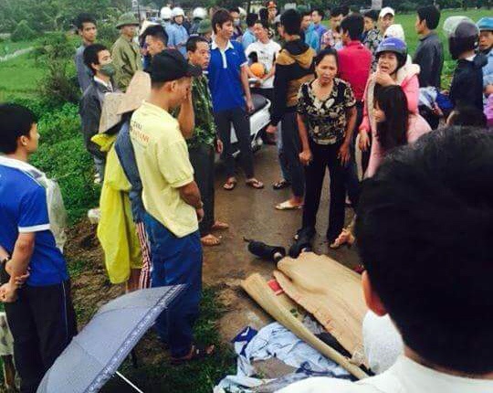 Set danh chet nguoi dan ong di lam ve hinh anh