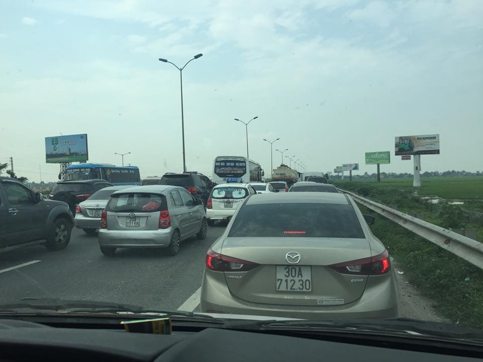 ùn tắc trên Pháp Vân - Cầu Giẽ ảnh 2 un tac tren Phap Van - Cau Gie anh 2