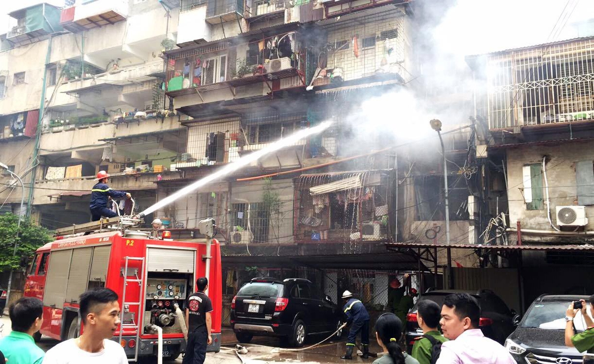 Chay khu tap the co yeu Chinh phu, hang chuc nguoi thao chay hinh anh