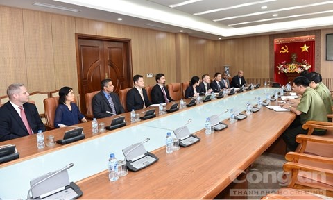 Tổng thống Obama thăm Việt Nam ảnh 3 Tong thong Obama tham Viet Nam anh 3