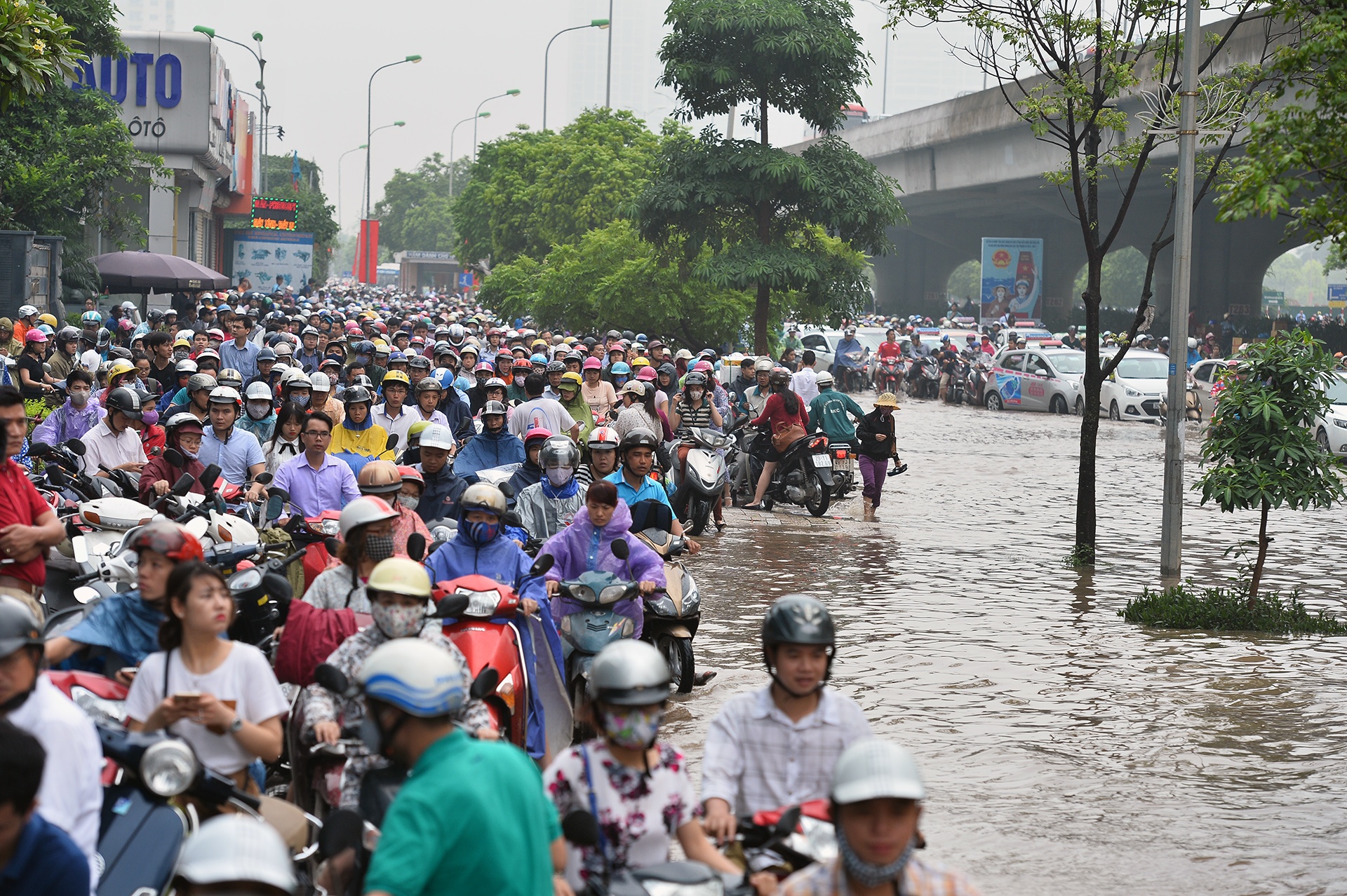 Ha Noi ngap sau anh 4