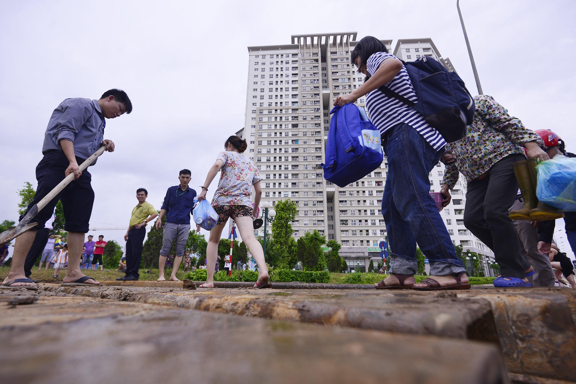 con mua ky luc anh 13