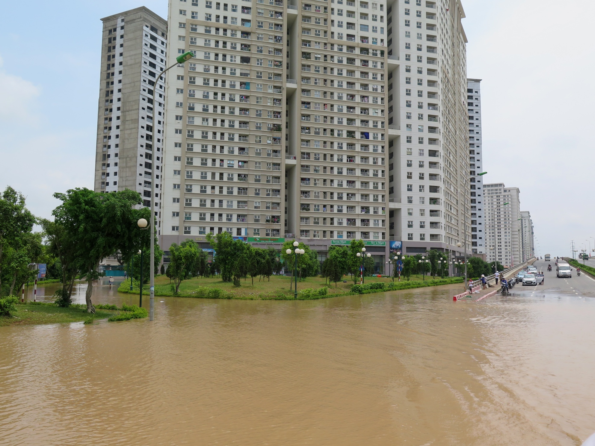 con mua ky luc anh 1