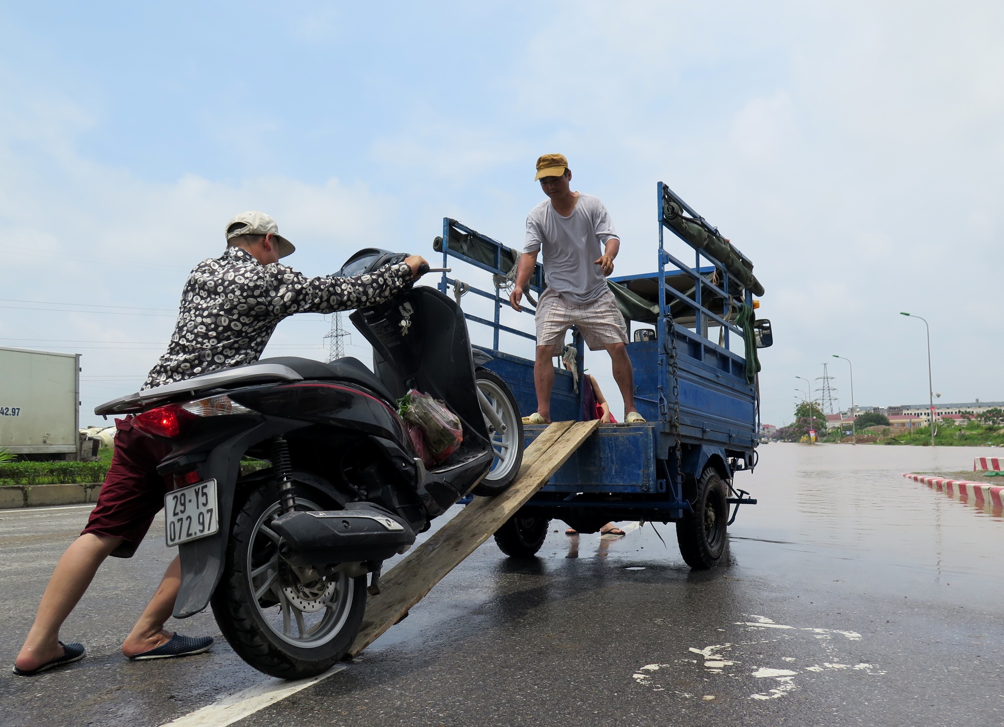 con mua ky luc anh 6