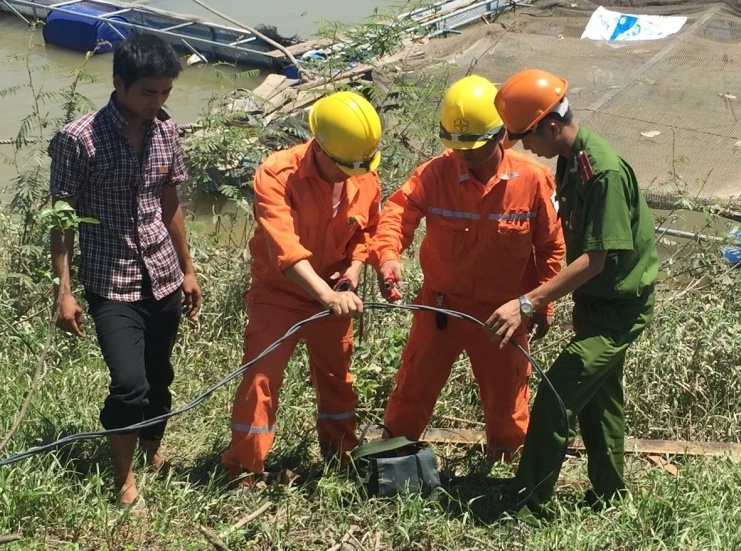 điện giật chết năm người ở Bắc Ninh ảnh 2 dien giat chet nam nguoi o Bac Ninh anh 2