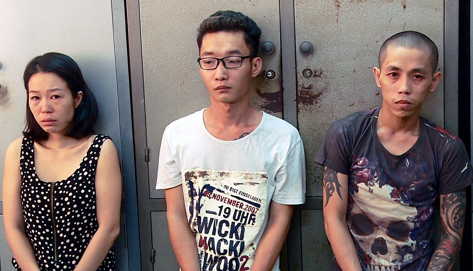 Bat nhom buon ban ma tuy, tang tru sung hinh anh