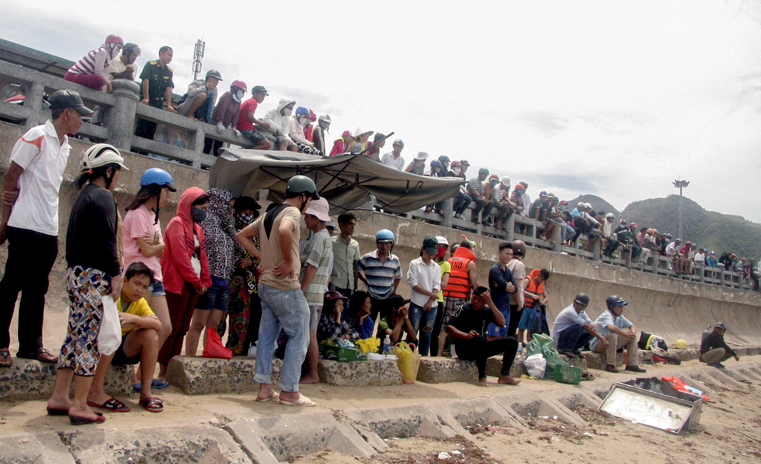 Co giao tu vong khi tam bien Nha Trang hinh anh