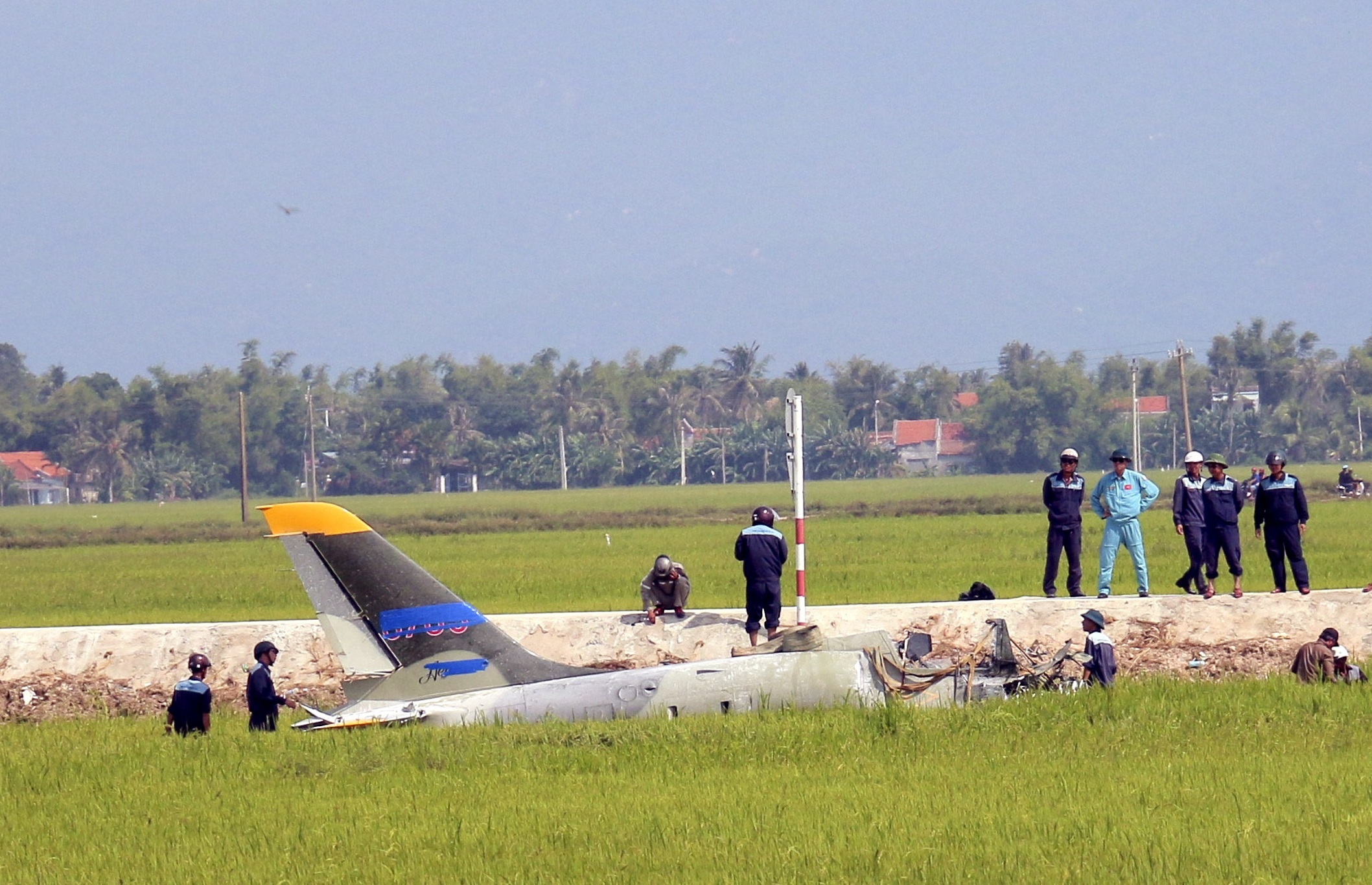'Luc may bay roi toi chi nghe thay tieng am roi bat tinh' hinh anh