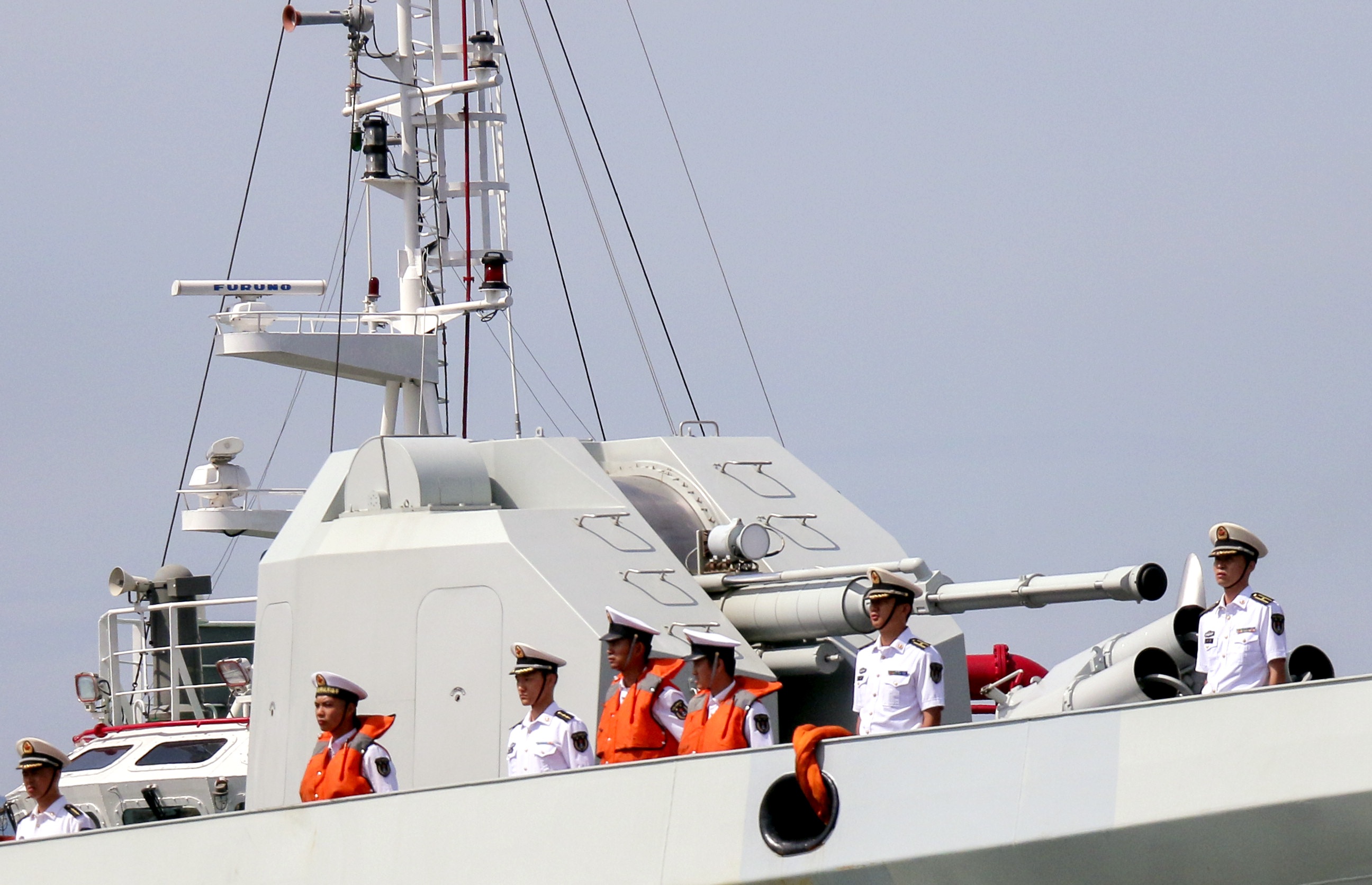 Tau ho ve ten lua ghe cang quoc te Cam Ranh anh 7