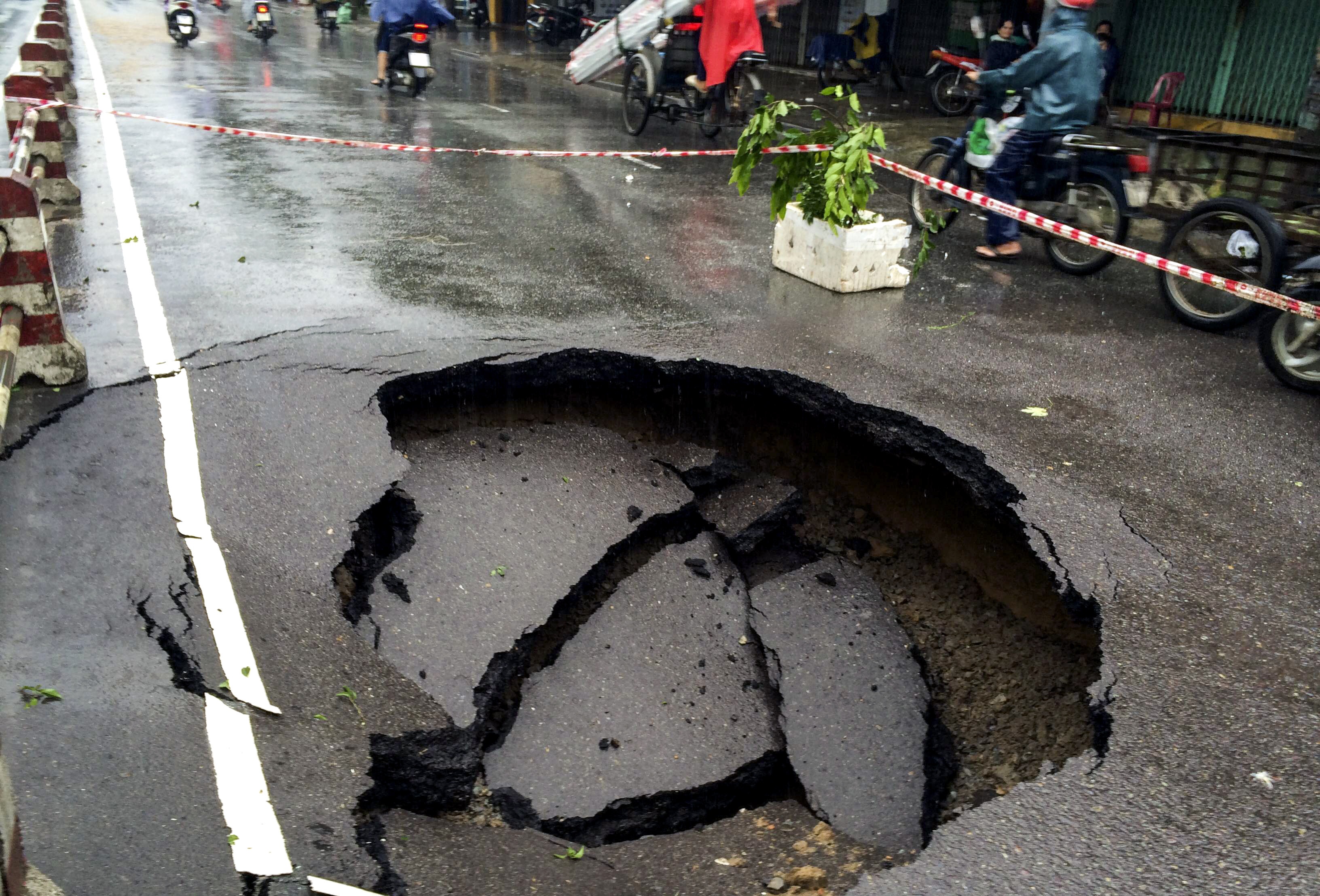 Ho ‘tu than’ xuat hien giua Nha Trang hinh anh