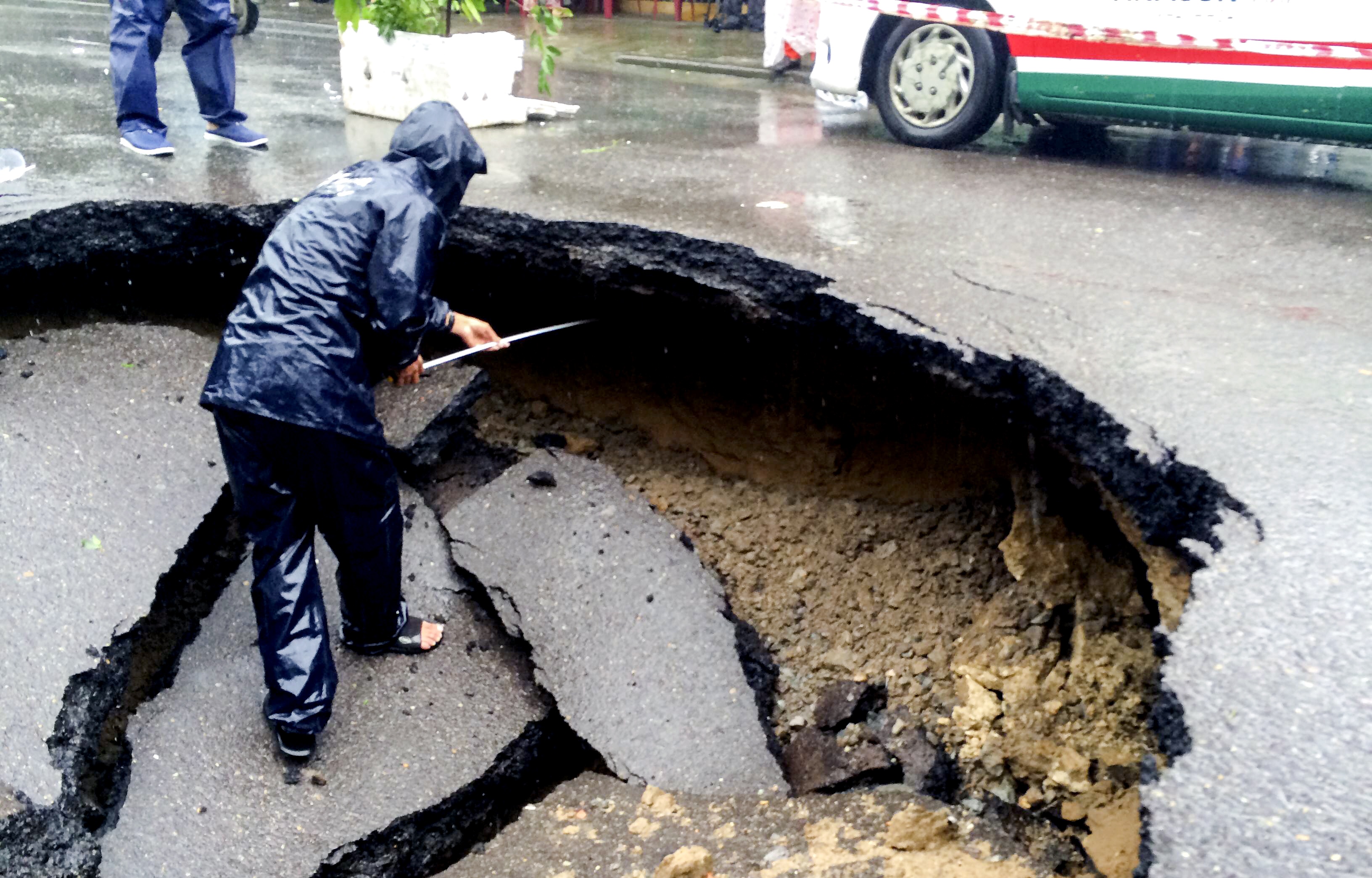 Ho 'tu than' giua TP Nha Trang hinh anh