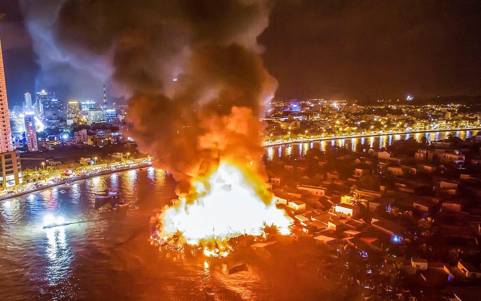 Chay 72 can nha o Nha Trang: Chua chay thieu chuyen nghiep hinh anh