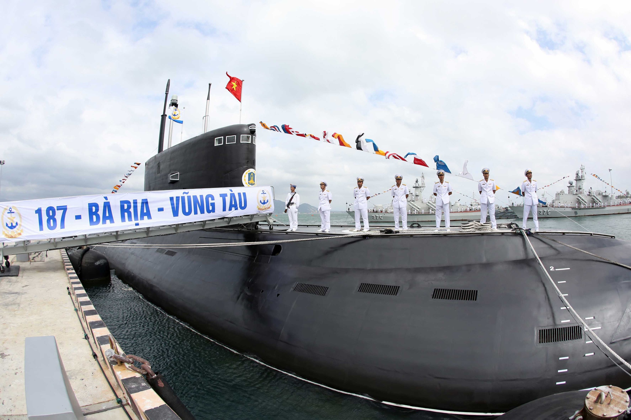 Thuong co tau ngam kilo anh 2