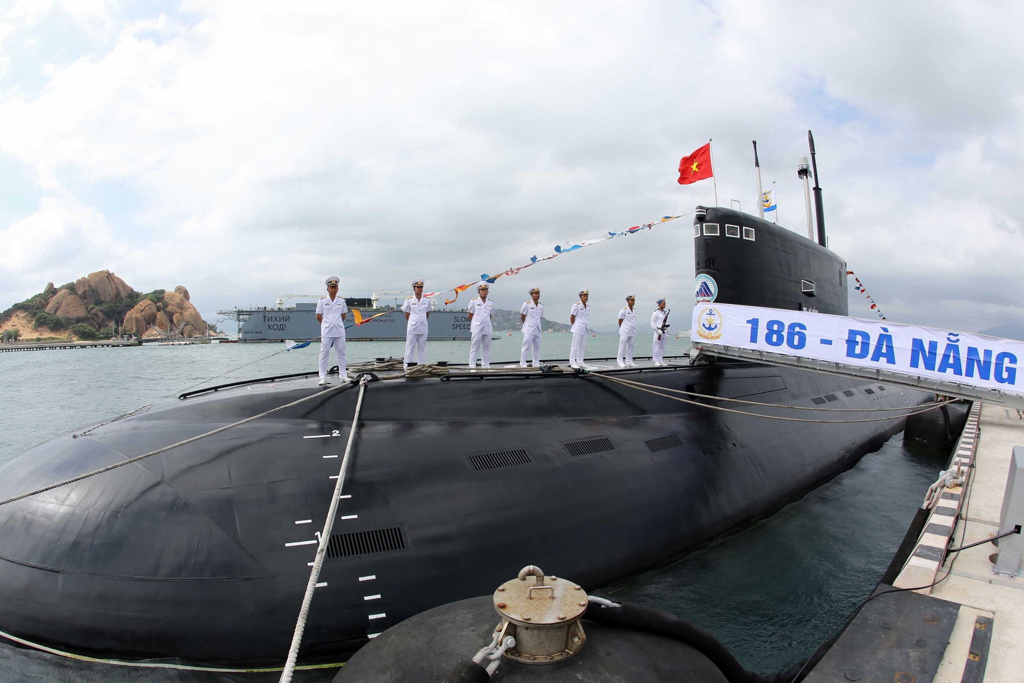 Thuong co tau ngam kilo anh 7