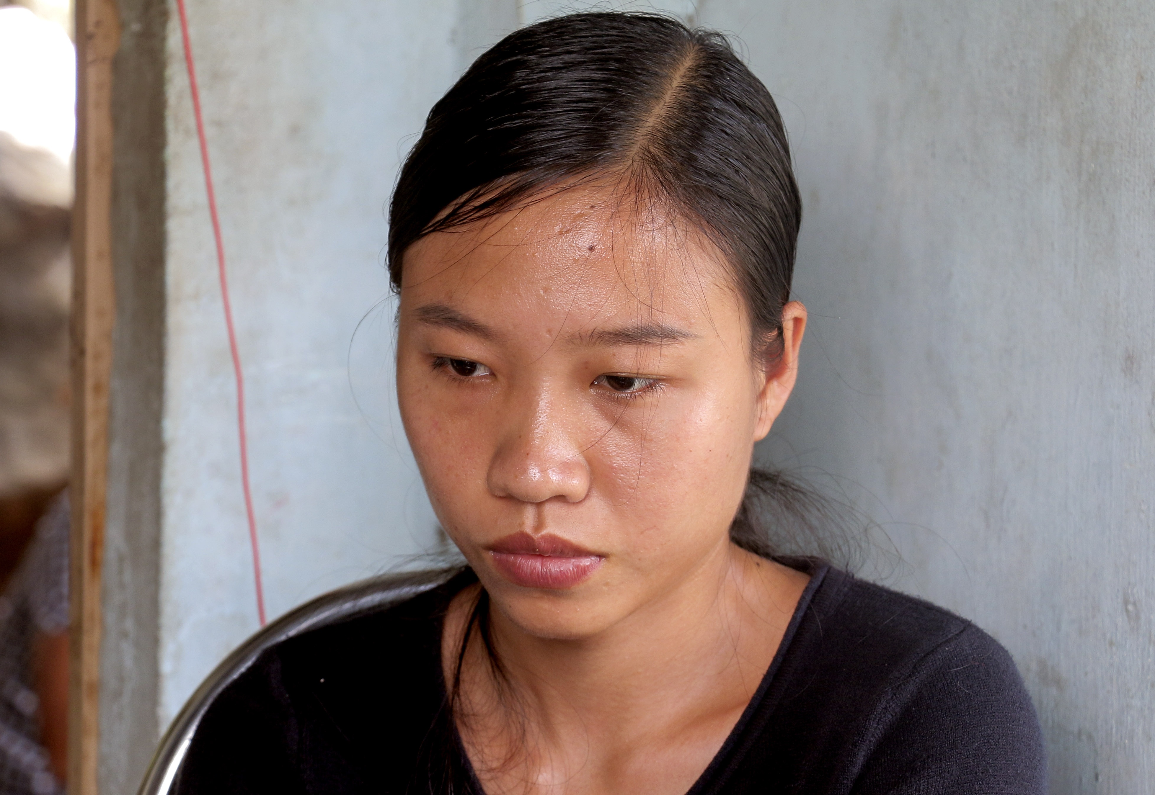 Co gai 9X tang tru 1.200 goi co My tai nha hinh anh