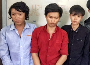 Huy dong hon 20 nguoi di 'huyet chien' sau loi thach cua doi thu hinh anh