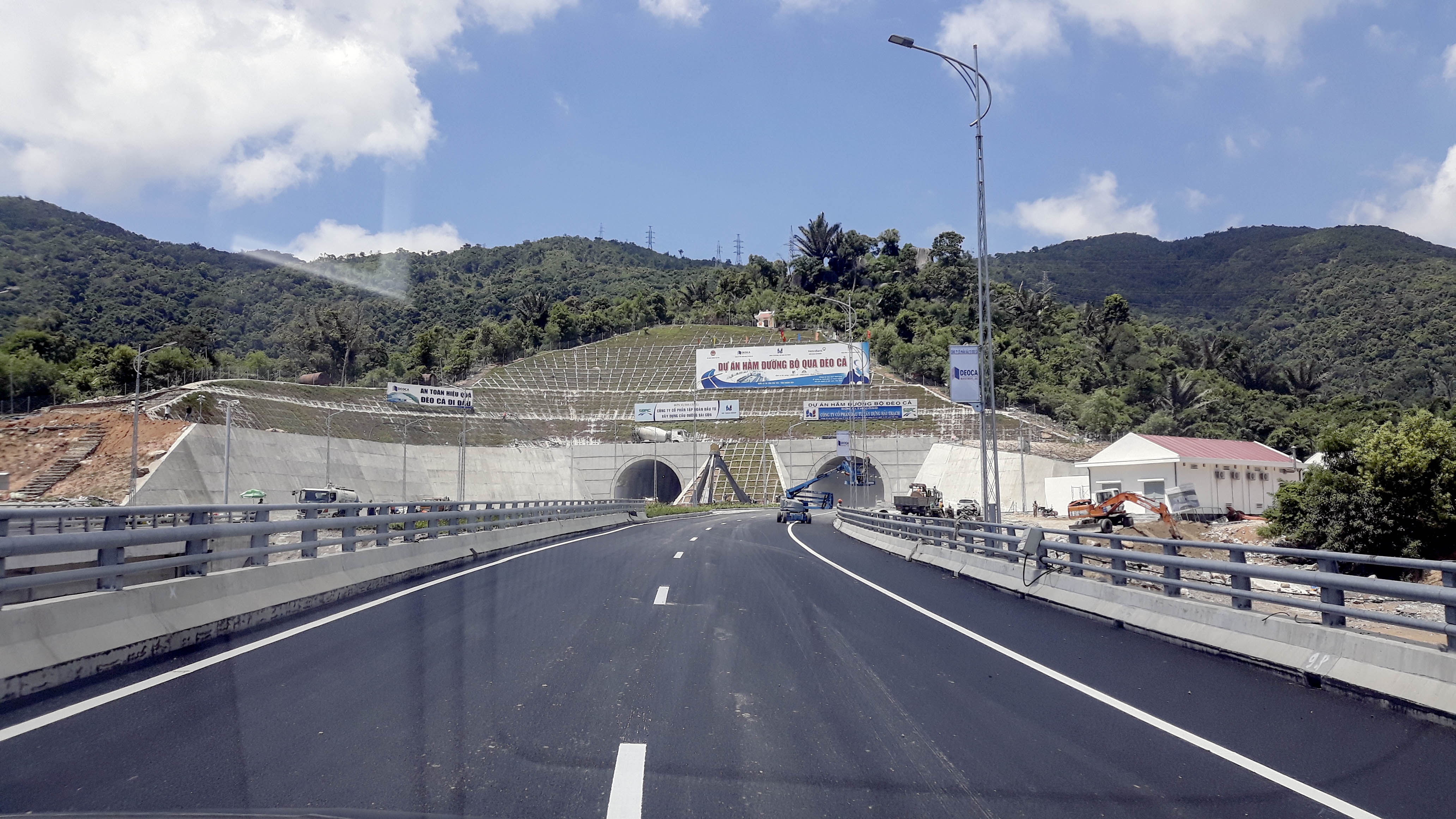 Hầm đường bộ Đèo Cả ảnh 5 Ham duong bo Deo Ca anh 5