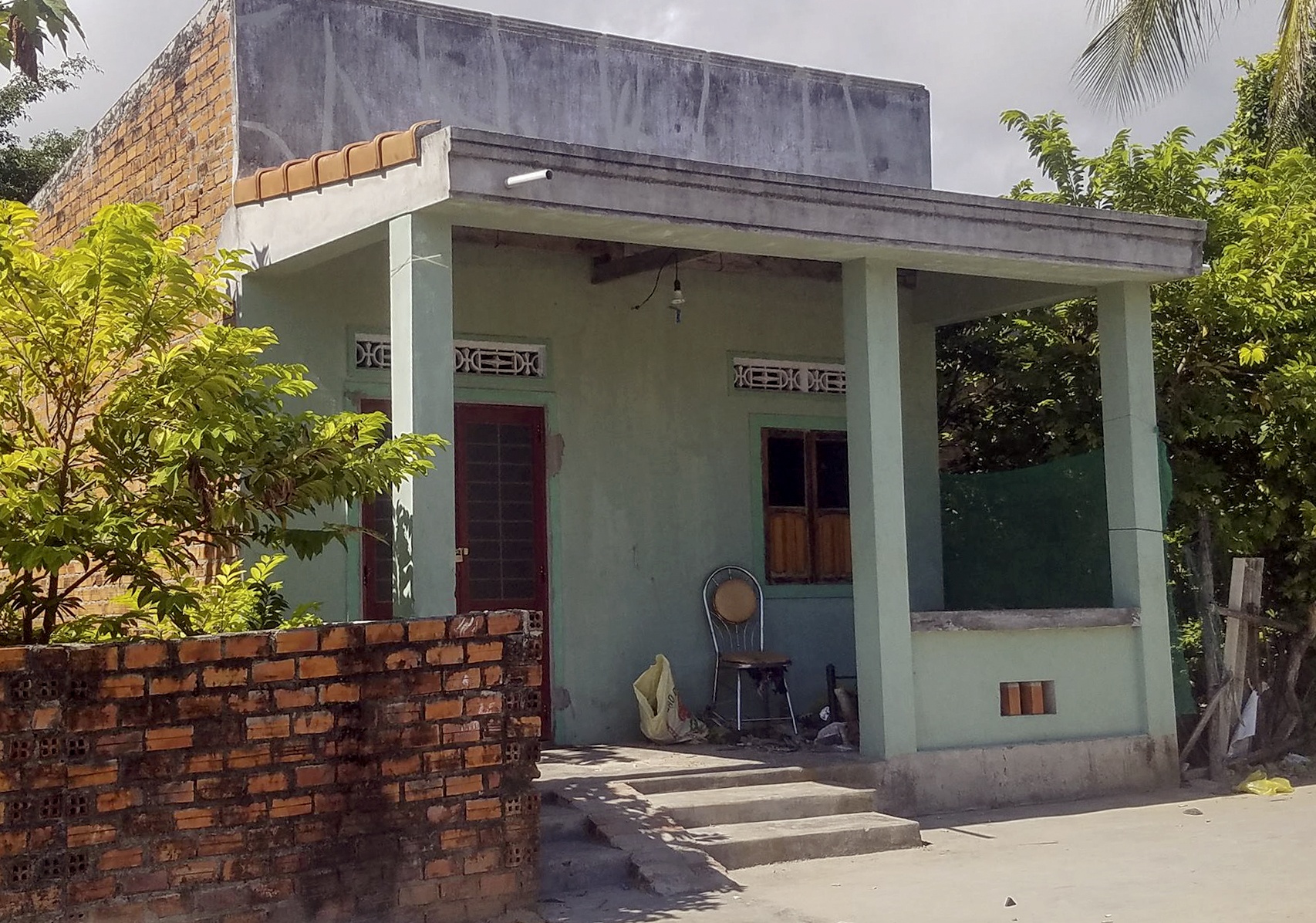 Đâm chết hàng xóm vì ghen tuông ảnh 1 Dam chet hang xom vi ghen tuong anh 1