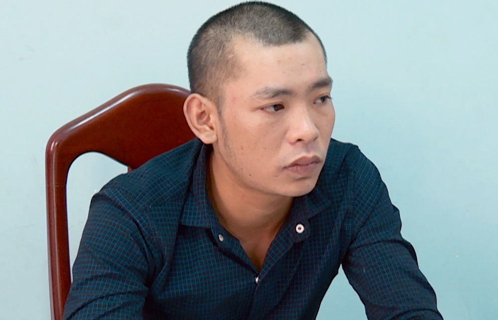 Nam phu bep nha hang ra dau thu sau khi xay ra an mang hinh anh