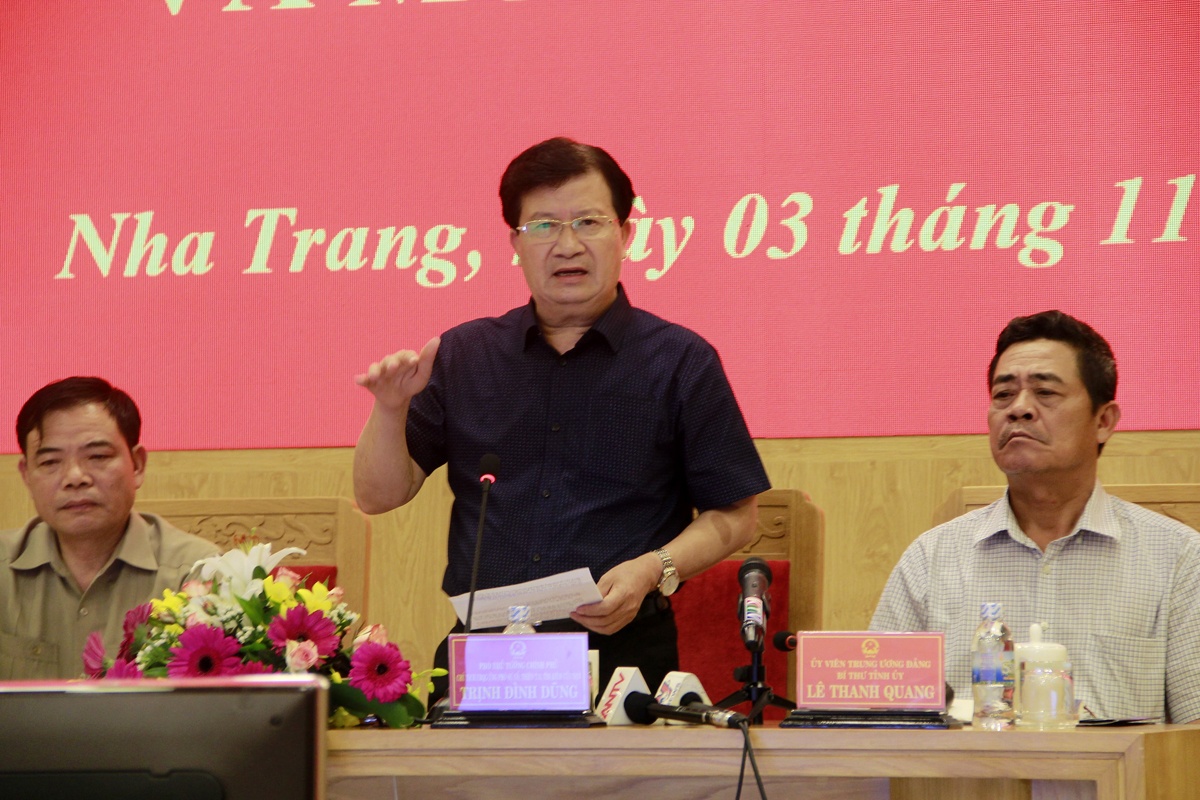 Pho thu tuong: Ung pho bao so 12, tinh mang con nguoi la tren het hinh anh