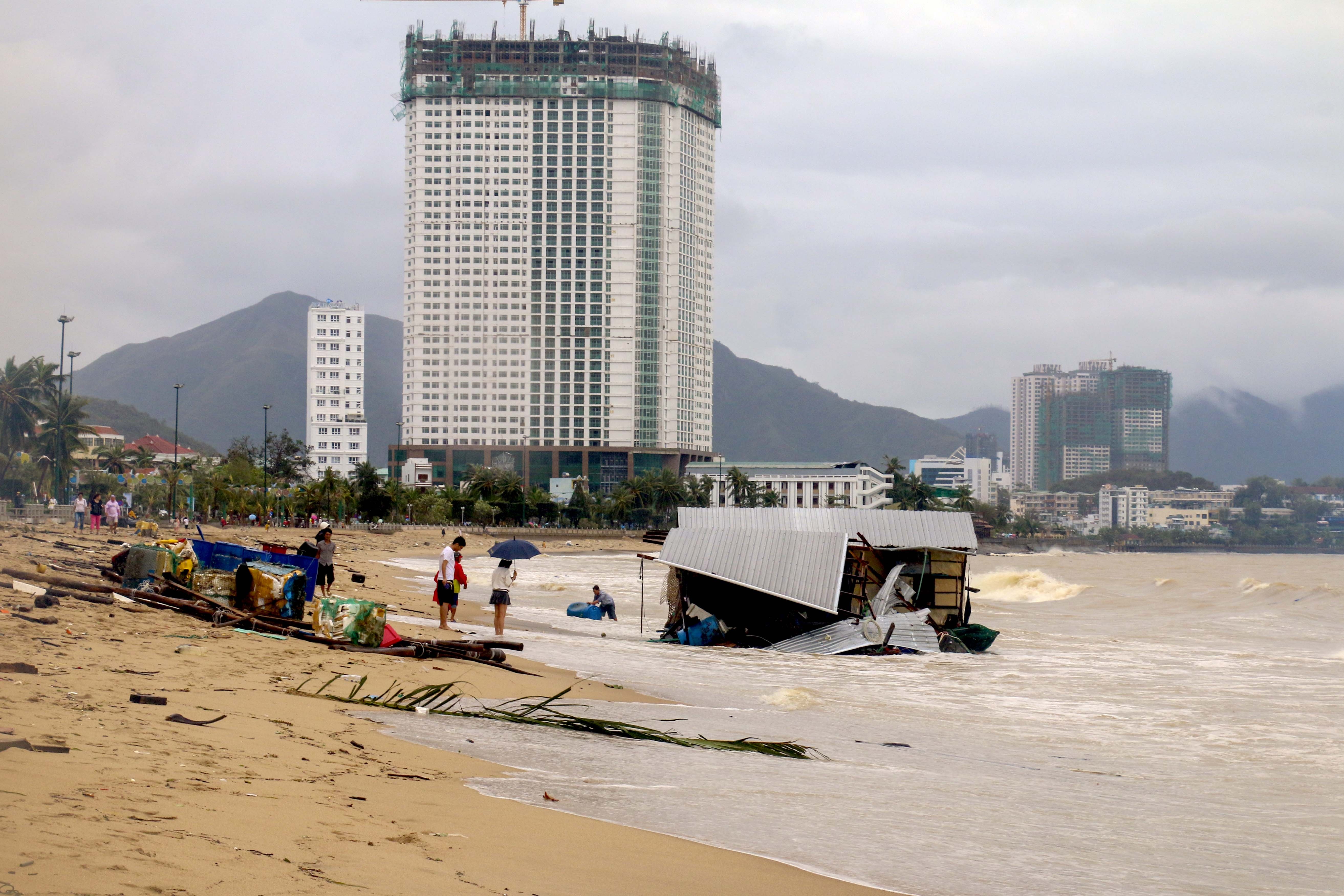 Bão số 12 - Damrey ảnh 1 Bao so 12 - Damrey anh 1